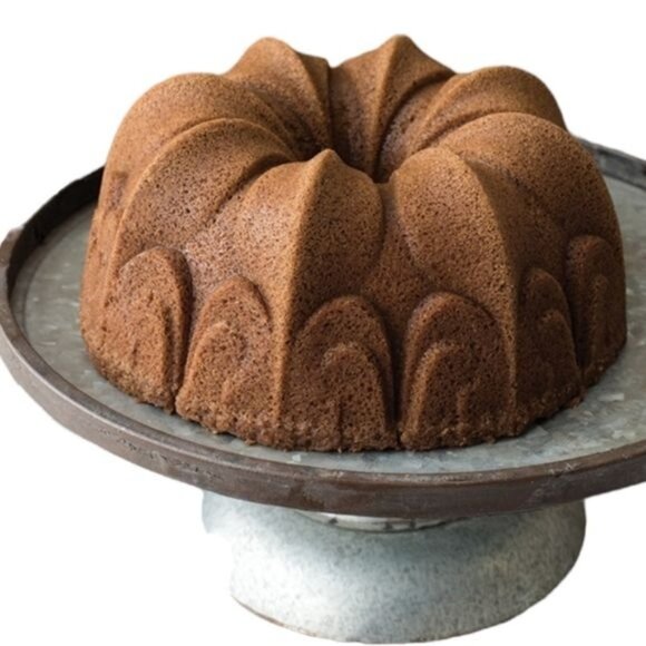 Nordic Ware Fleur De Lis Bundt Pan Baking Cake Bakeware Cookware Bake Baker - Picture 8 of 10
